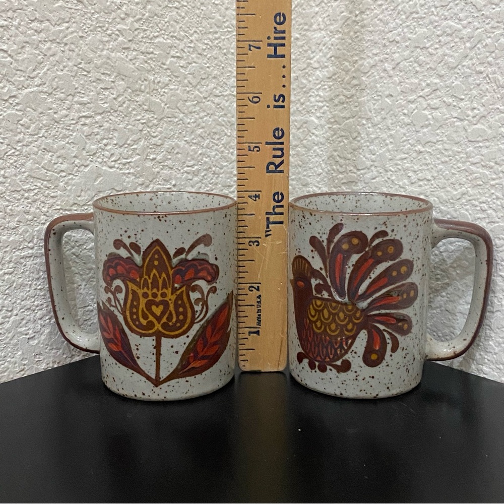 Lot 2 Vintage Otagiri Style Speckled Stoneware Rooster & Flower Mugs - Picture 2 of 13